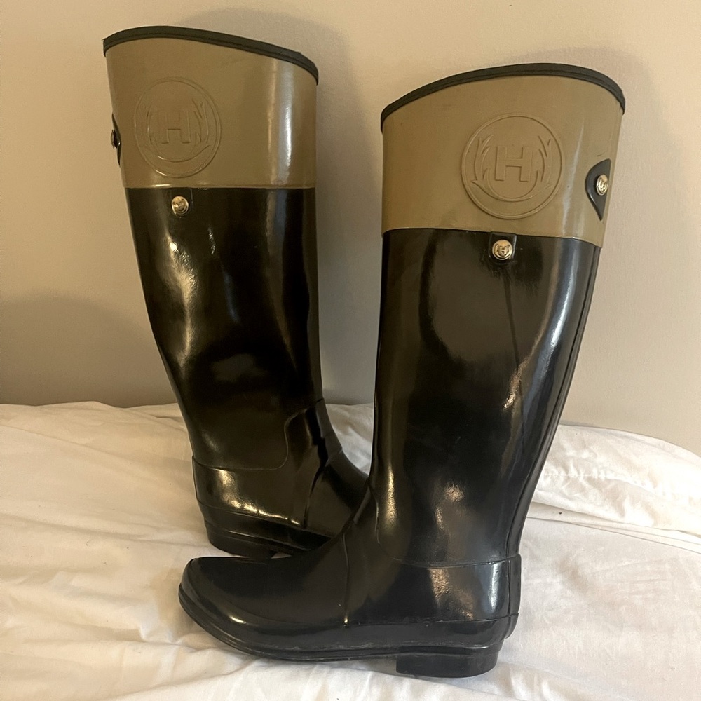 Hunter Regent Carlyle Two-Tone Black & Tan Rain Boots